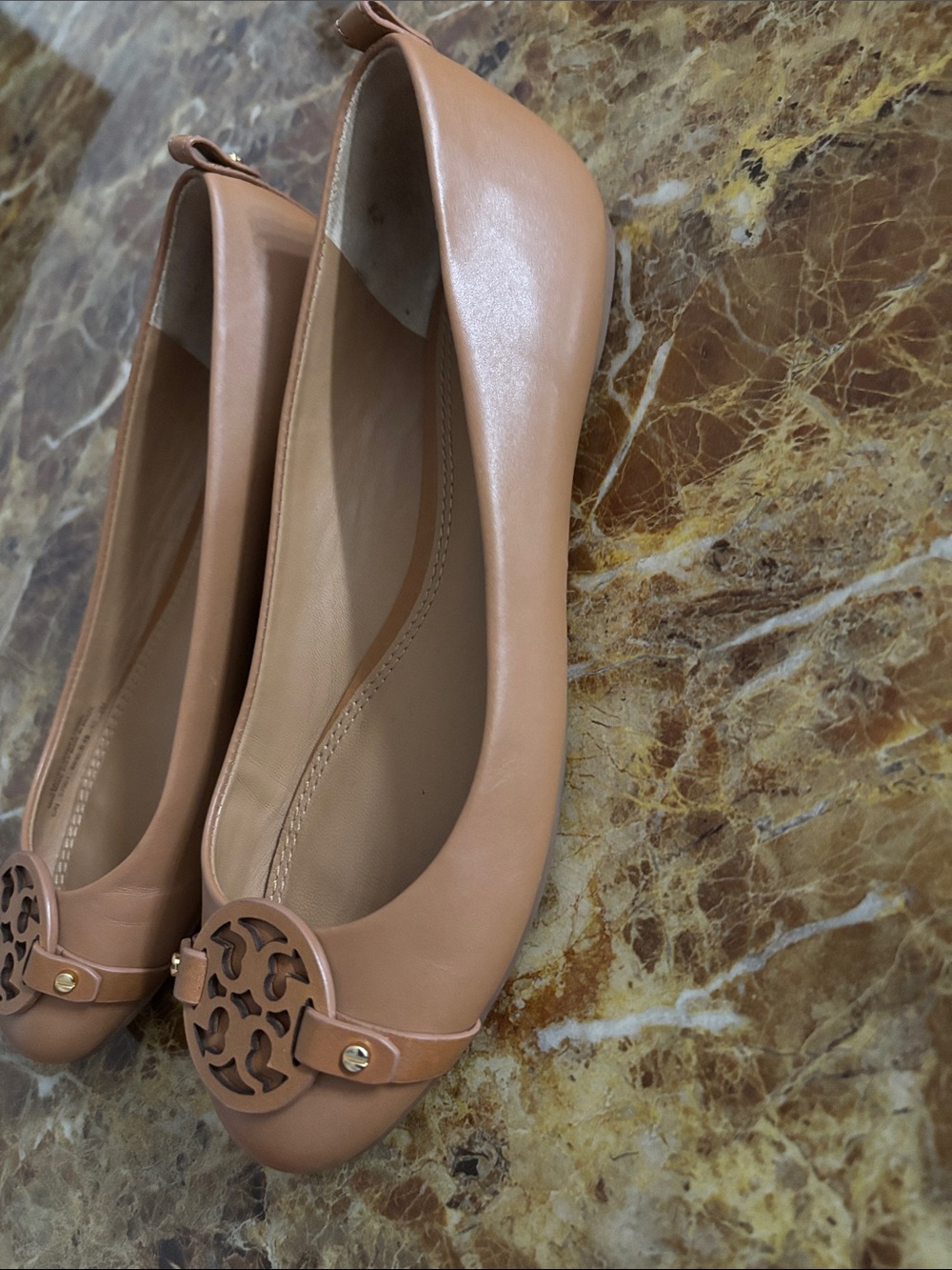 Tory Burch Cognac Leather Logo Ballet Flats - Picture 4 of 7